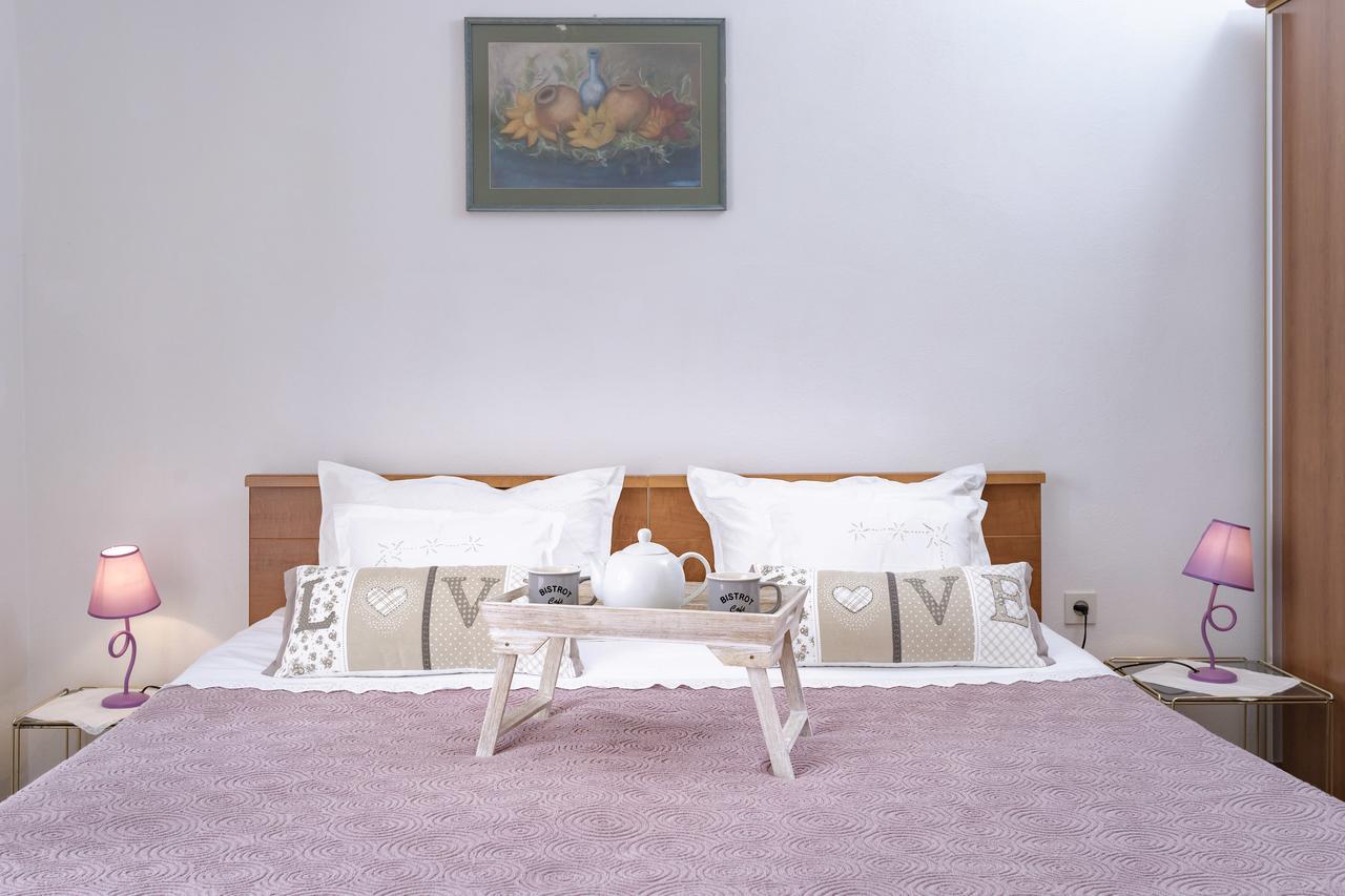Guesthouse Wish Стари Град Екстериор снимка