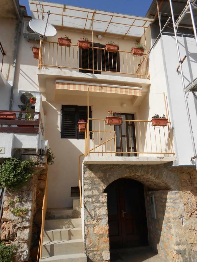Guesthouse Wish Стари Град Екстериор снимка