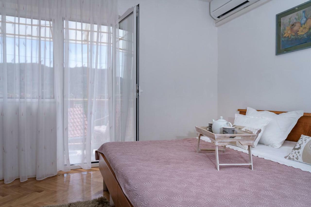 Guesthouse Wish Стари Град Екстериор снимка